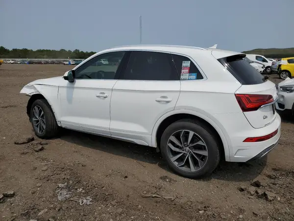 WA1AAAFY3M2002057 2021 AUDI Q5 - Image 2