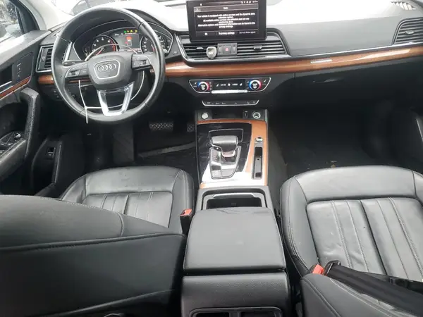 WA1AAAFY3M2002205 2021 AUDI Q5 - Image 8