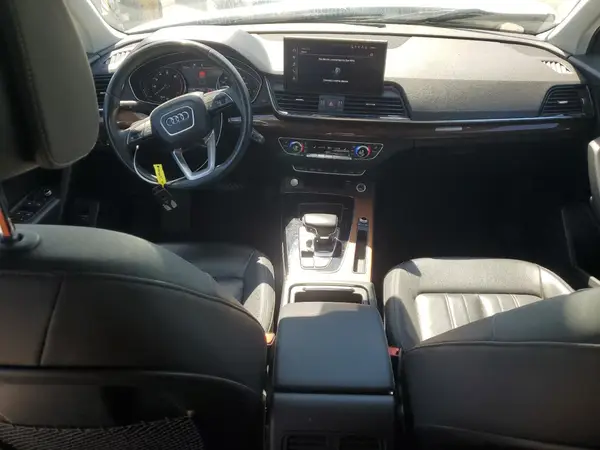 WA1AAAFY3M2003693 2021 AUDI Q5 - Image 8