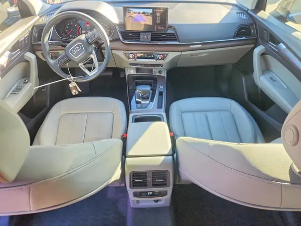 WA1AAAFY3M2006948 2021 AUDI Q5 - Image 8