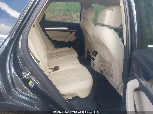 WA1AAAFY3M2010398 2021 AUDI Q5 - Image 8