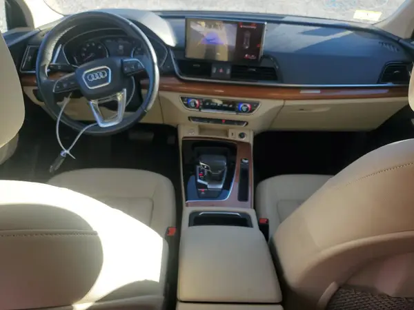 WA1AAAFY3M2015732 2021 AUDI Q5 - Image 8