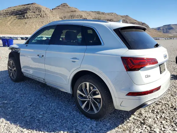 WA1AAAFY3M2026908 2021 AUDI Q5 - Image 2