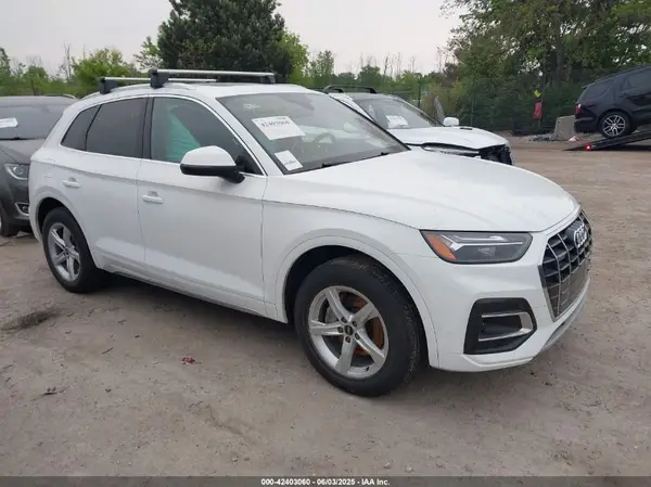 WA1AAAFY3M2033440 2021 AUDI Q5 - Image 1