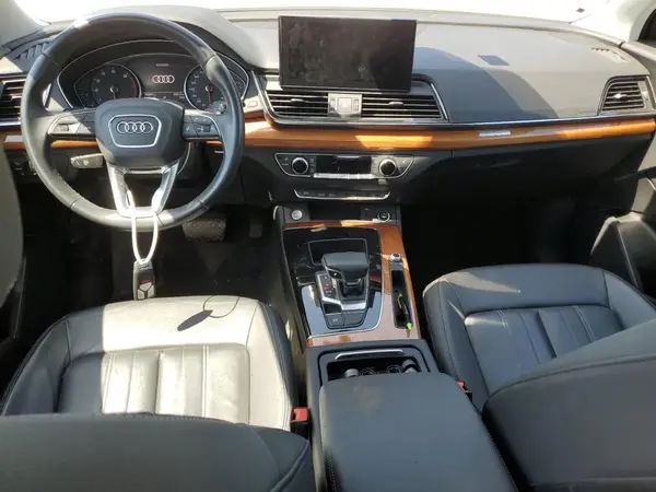 WA1AAAFY3M2038637 2021 AUDI Q5 - Image 8