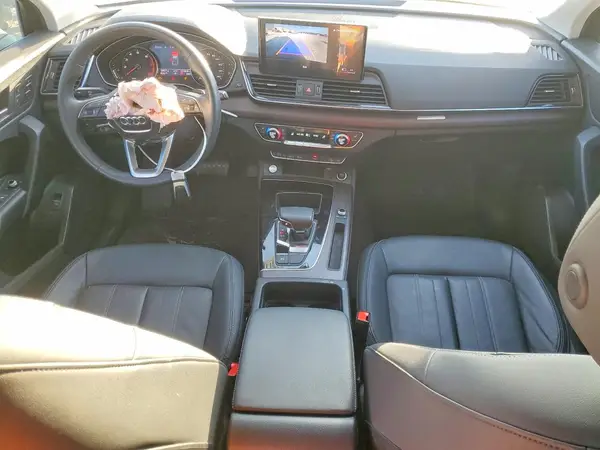 WA1AAAFY3M2081147 2021 AUDI Q5 - Image 8