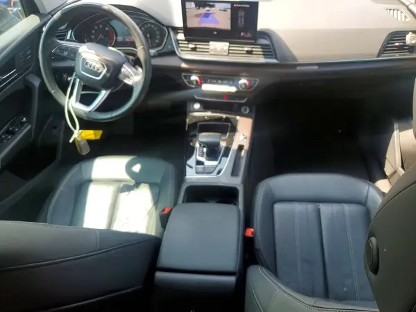 WA1AAAFY3M2117645 2021 AUDI Q5 - Image 8