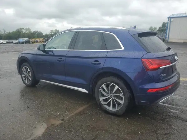WA1AAAFY4M2002990 2021 AUDI Q5 - Image 2