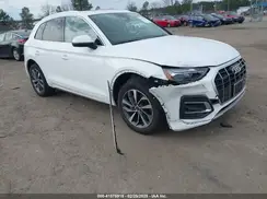 WA1AAAFY4M2004318 2021 AUDI Q5