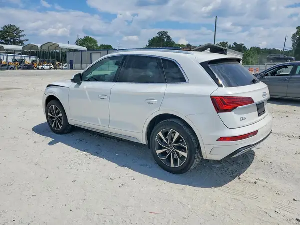 WA1AAAFY4M2010054 2021 AUDI Q5 - Image 2