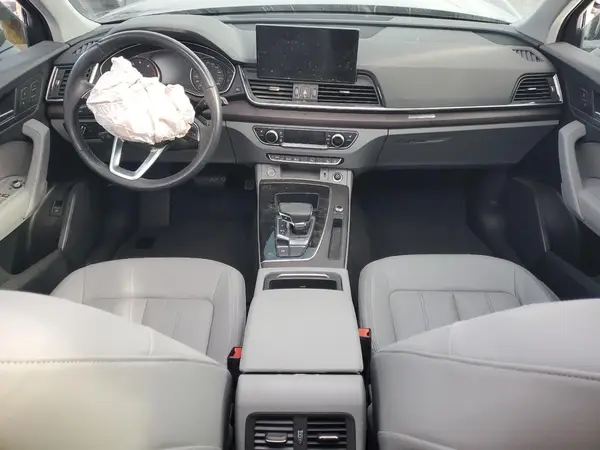 WA1AAAFY4M2017781 2021 AUDI Q5 - Image 8