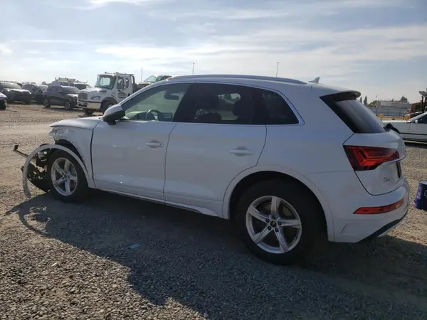 WA1AAAFY4M2033723 2021 AUDI Q5 - Image 2