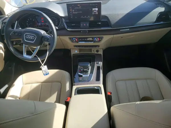 WA1AAAFY4M2052062 2021 AUDI Q5 - Image 8