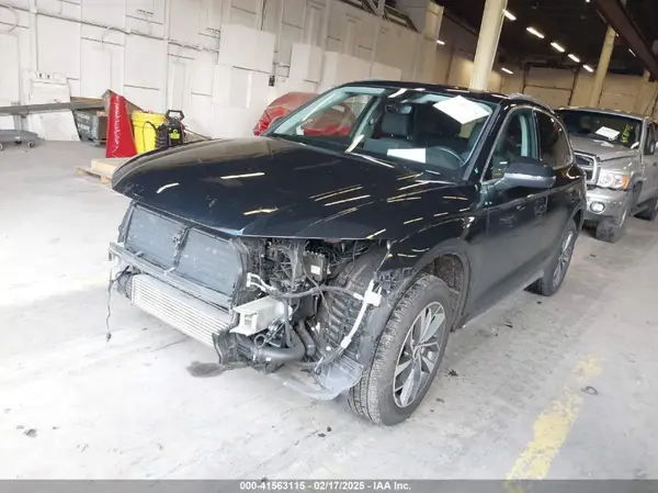 WA1AAAFY4M2055723 2021 AUDI Q5 - Image 2