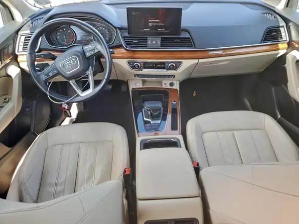 WA1AAAFY4M2076166 2021 AUDI Q5 - Image 8