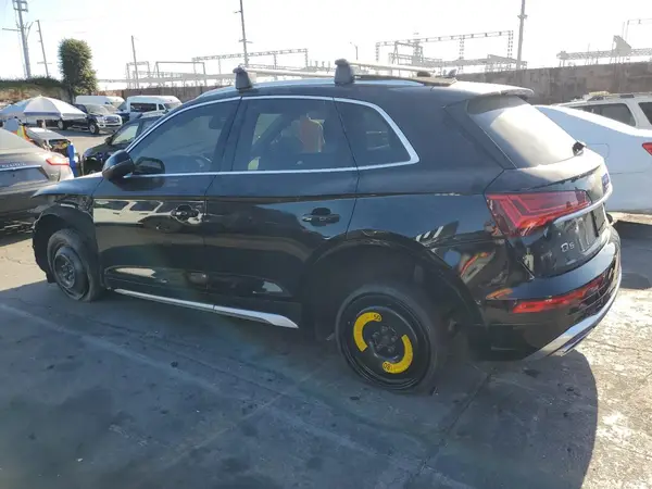 WA1AAAFY4M2079164 2021 AUDI Q5 - Image 2