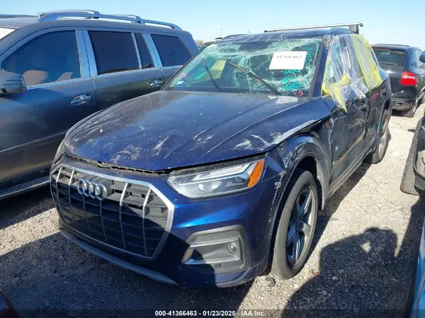 WA1AAAFY4M2102863 2021 AUDI Q5 - Image 2