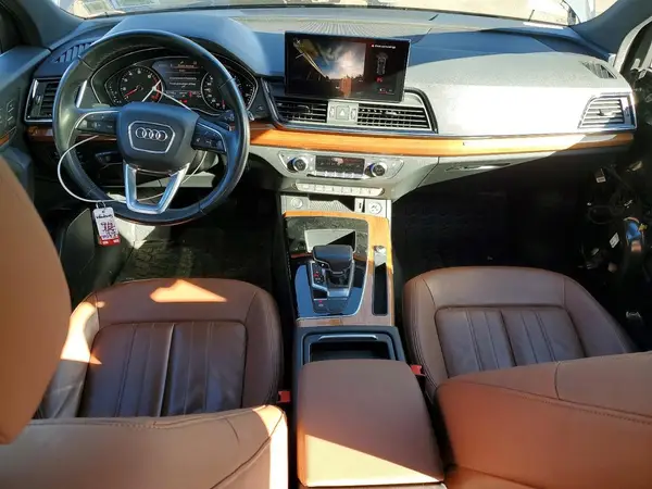 WA1AAAFY4M2109117 2021 AUDI Q5 - Image 8