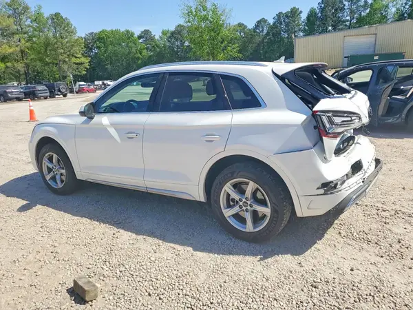 WA1AAAFY4M2114379 2021 AUDI Q5 - Image 2