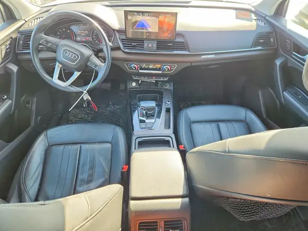 WA1AAAFY4M2127262 2021 AUDI Q5 - Image 8