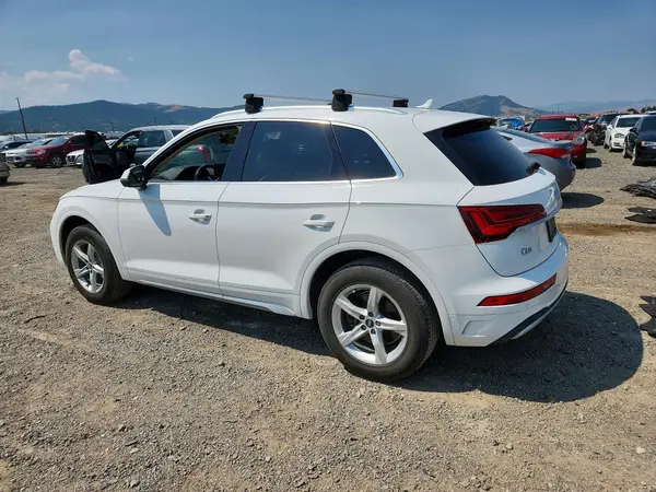 WA1AAAFY4M2133868 2021 AUDI Q5 - Image 2