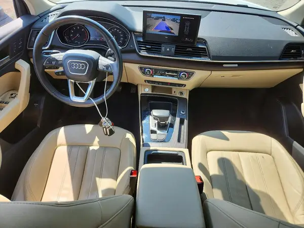 WA1AAAFY4M2133868 2021 AUDI Q5 - Image 8