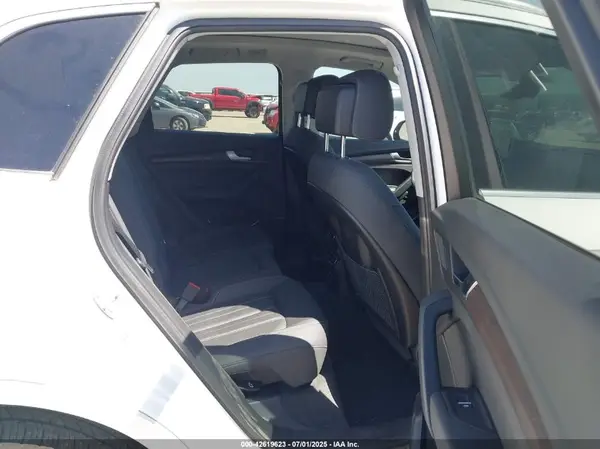 WA1AAAFY5M2004232 2021 AUDI Q5 - Image 8
