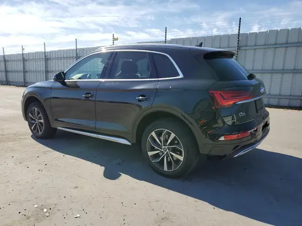 WA1AAAFY5M2010239 2021 AUDI Q5 - Image 2