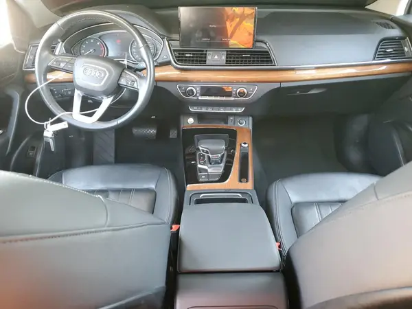 WA1AAAFY5M2010239 2021 AUDI Q5 - Image 8