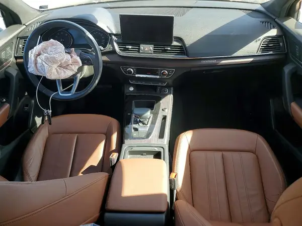 WA1AAAFY5M2030961 2021 AUDI Q5 - Image 8