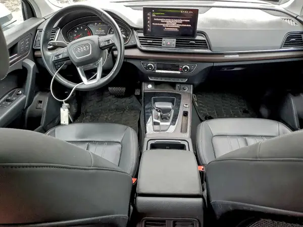 WA1AAAFY5M2036226 2021 AUDI Q5 - Image 8