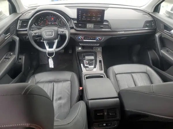 WA1AAAFY5M2039935 2021 AUDI Q5 - Image 8