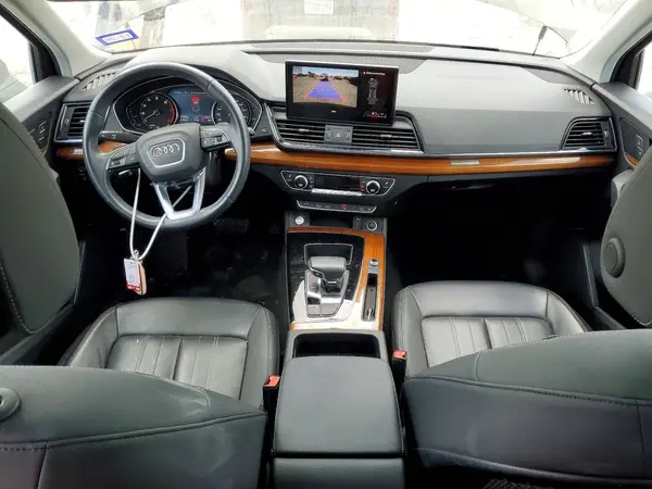 WA1AAAFY5M2046416 2021 AUDI Q5 - Image 8