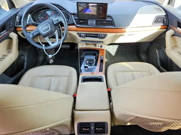 WA1AAAFY5M2074989 2021 AUDI Q5 - Image 8