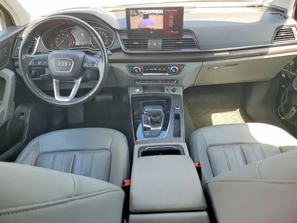 WA1AAAFY5M2125116 2021 AUDI Q5 - Image 8