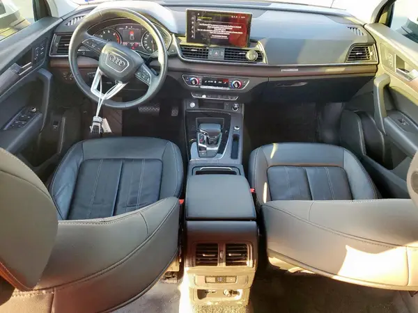 WA1AAAFY6M2004272 2021 AUDI Q5 - Image 8