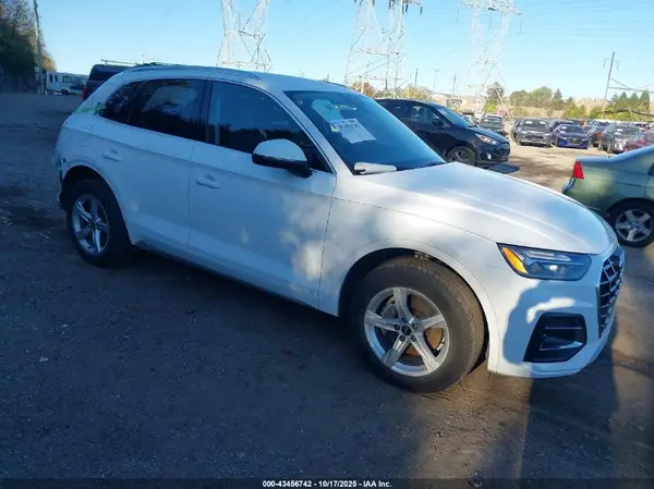 WA1AAAFY6M2004479 2021 AUDI Q5 - Image 1