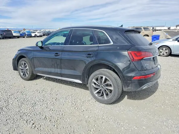 WA1AAAFY6M2010105 2021 AUDI Q5 - Image 2