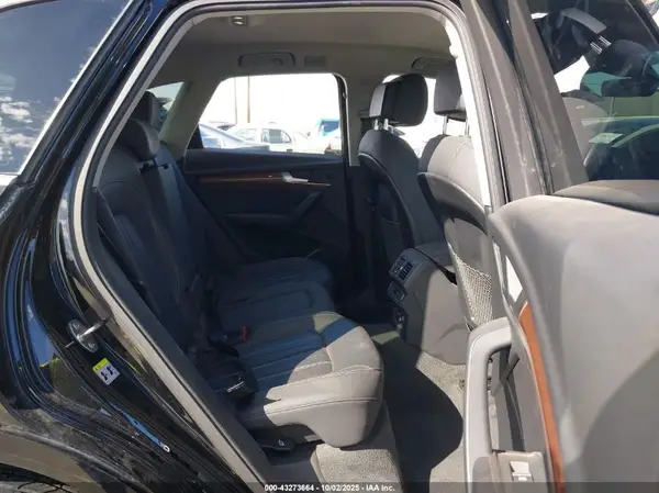 2021 AUDI Q5 auction photo 8
