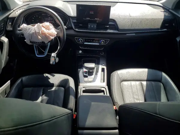 WA1AAAFY6M2028068 2021 AUDI Q5 - Image 8