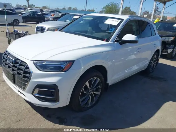 WA1AAAFY6M2045811 2021 AUDI Q5 - Image 2