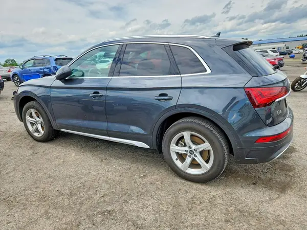 WA1AAAFY6M2052094 2021 AUDI Q5 - Image 2
