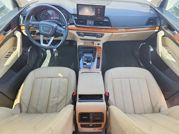 WA1AAAFY6M2060891 2021 AUDI Q5 - Image 8