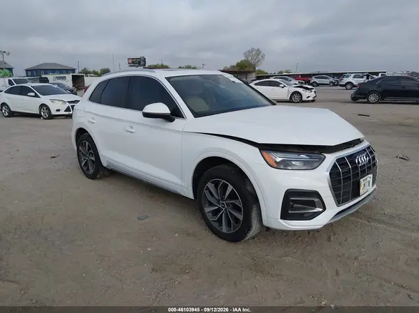 WA1AAAFY6M2075777 2021 AUDI Q5 - Image 1