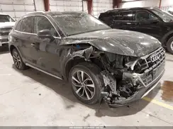 WA1AAAFY6M2083118 2021 AUDI Q5
