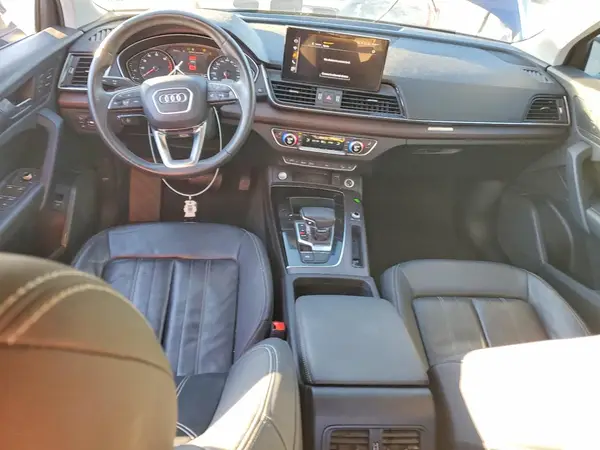 WA1AAAFY6M2134147 2021 AUDI Q5 - Image 8