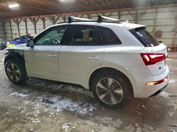 WA1AAAFY6P2146142 2023 AUDI Q5 - Image 2