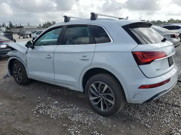 WA1AAAFY7M2008167 2021 AUDI Q5 - Image 2