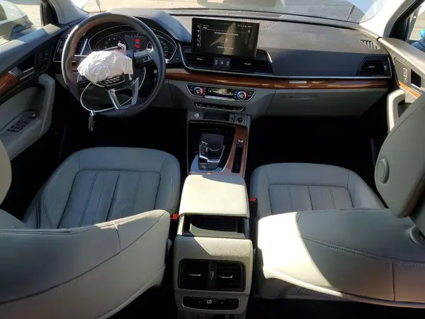 WA1AAAFY7M2008427 2021 AUDI Q5 - Image 8