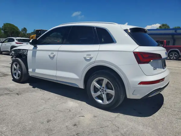 WA1AAAFY7M2011294 2021 AUDI Q5 - Image 2